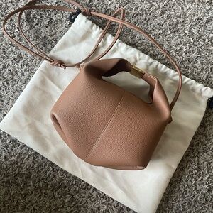 Polène Béri textured camel